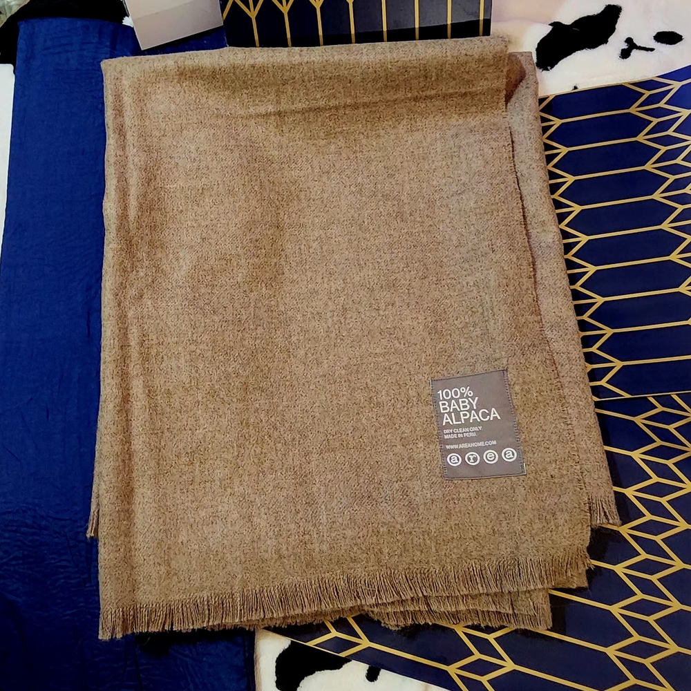 100% Baby Alpaca XL Throw